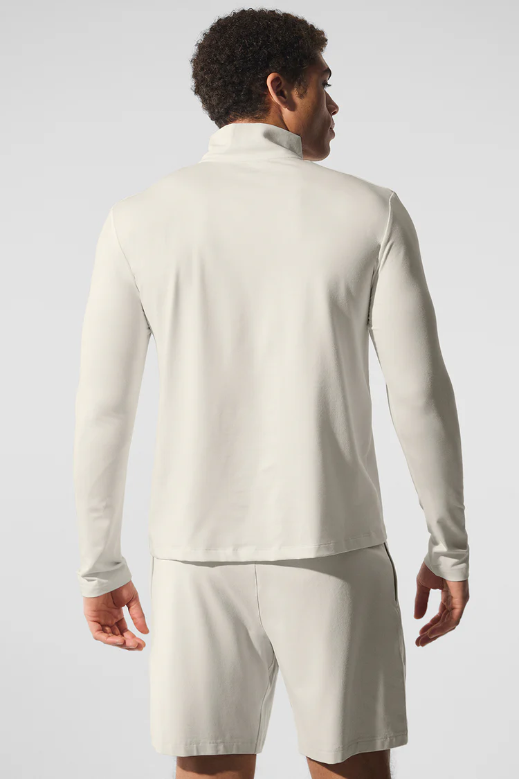 M3193R_03040_b1_s1_a2_1_m198_750x Rear view of man in light beige long-sleeve shirt